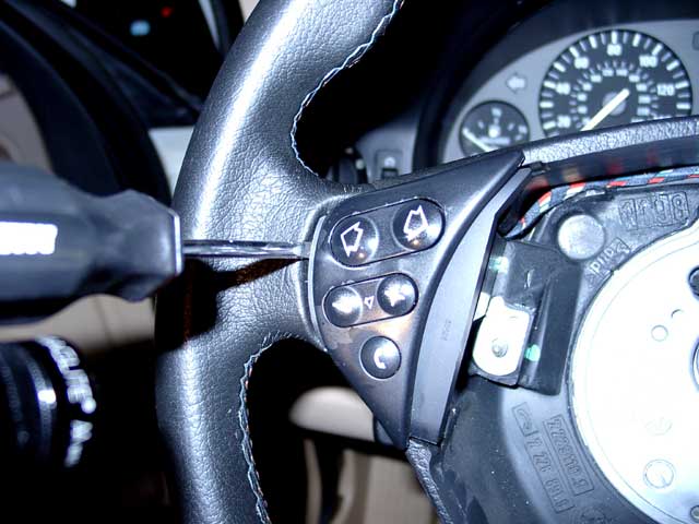 532452091dfbab28b5531ace5b282ea8  M-Sport Steering Wheel Side Pod Replacement